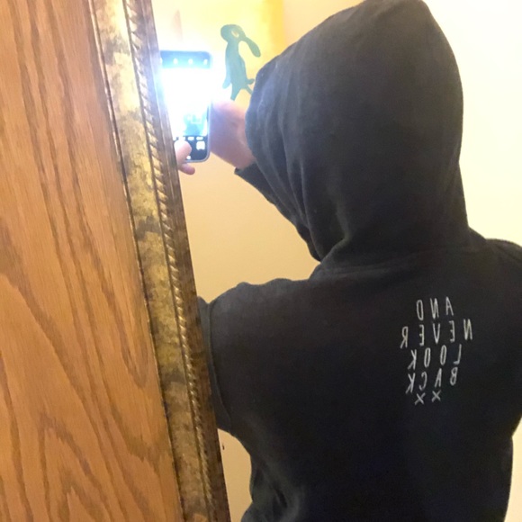 “Take on the night” hoodie - Picture 3 of 3